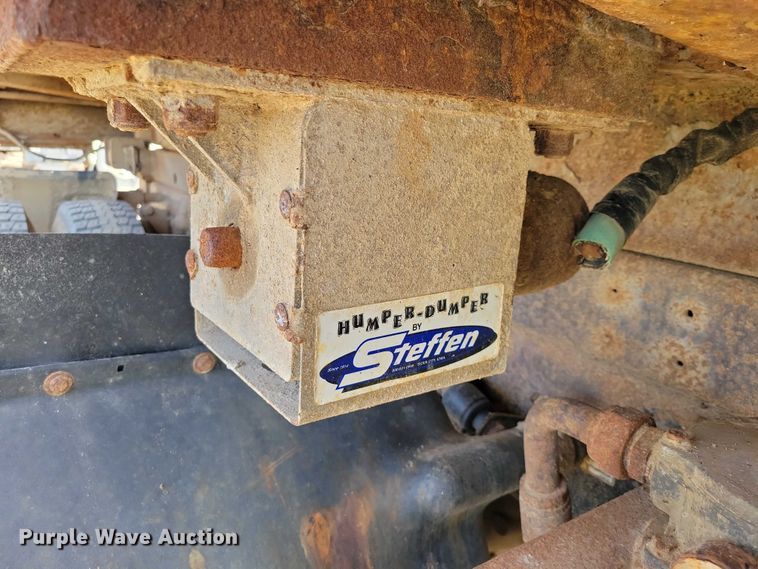 image for item DZ7094 2010 Freightliner Business Class M2 dump truck