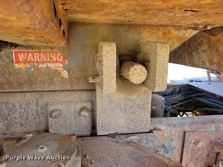 image for item DZ7094 2010 Freightliner Business Class M2 dump truck