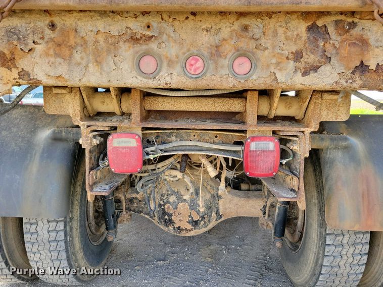image for item DZ7094 2010 Freightliner Business Class M2 dump truck