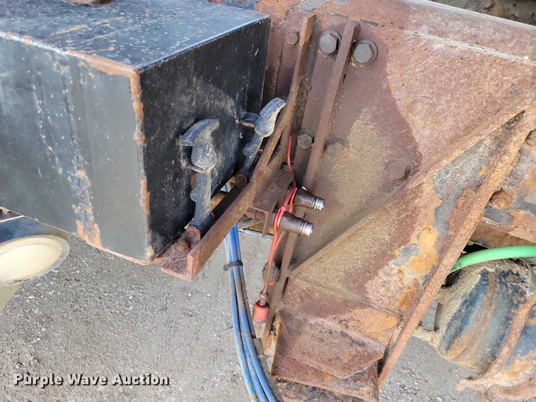 image for item DZ7094 2010 Freightliner Business Class M2 dump truck