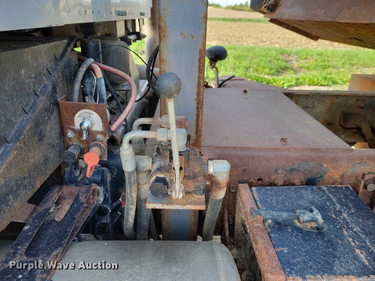 image for item DZ7094 2010 Freightliner Business Class M2 dump truck