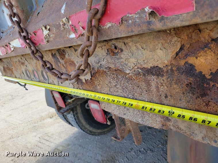 image for item DZ7094 2010 Freightliner Business Class M2 dump truck