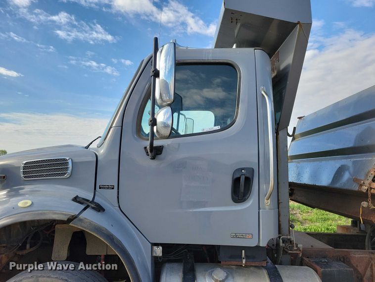 image for item DZ7094 2010 Freightliner Business Class M2 dump truck