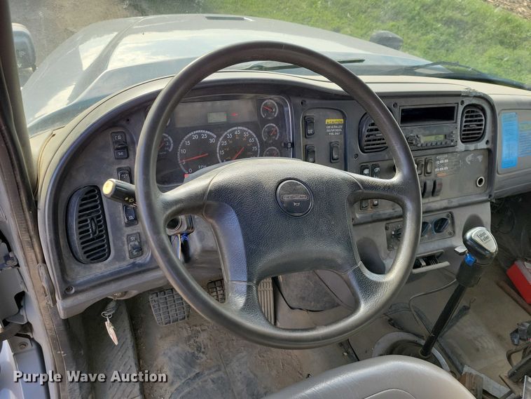 image for item DZ7094 2010 Freightliner Business Class M2 dump truck