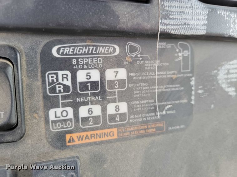 image for item DZ7094 2010 Freightliner Business Class M2 dump truck