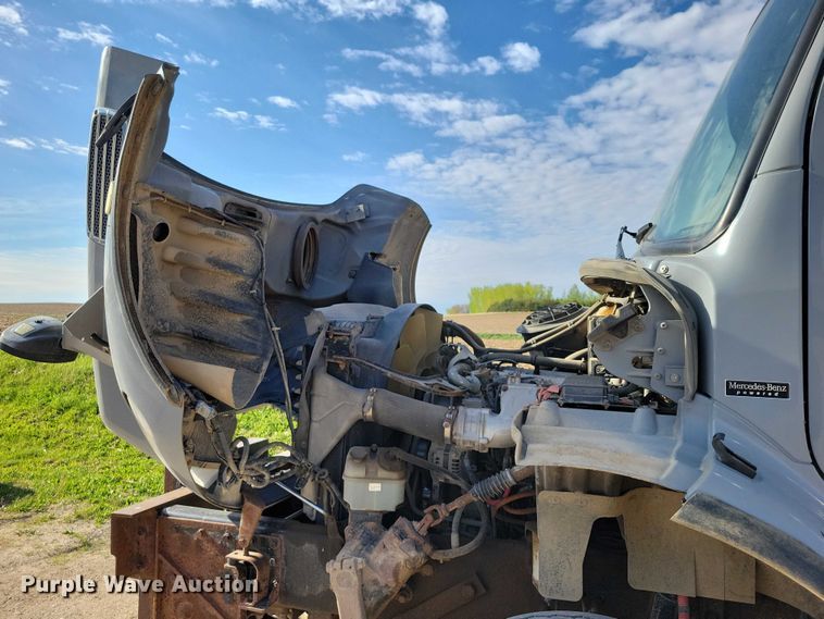 image for item DZ7094 2010 Freightliner Business Class M2 dump truck