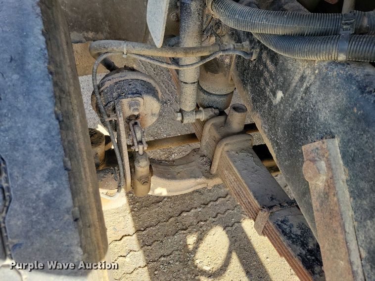 image for item DZ7094 2010 Freightliner Business Class M2 dump truck