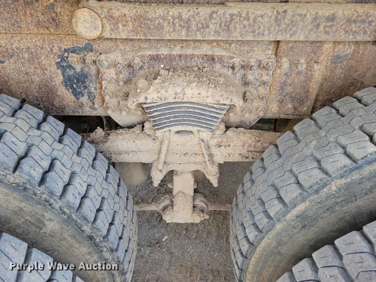 image for item DZ7094 2010 Freightliner Business Class M2 dump truck