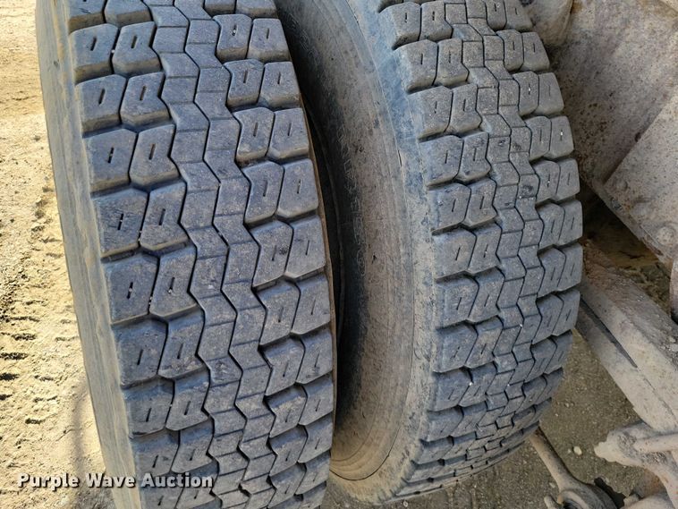 image for item DZ7094 2010 Freightliner Business Class M2 dump truck
