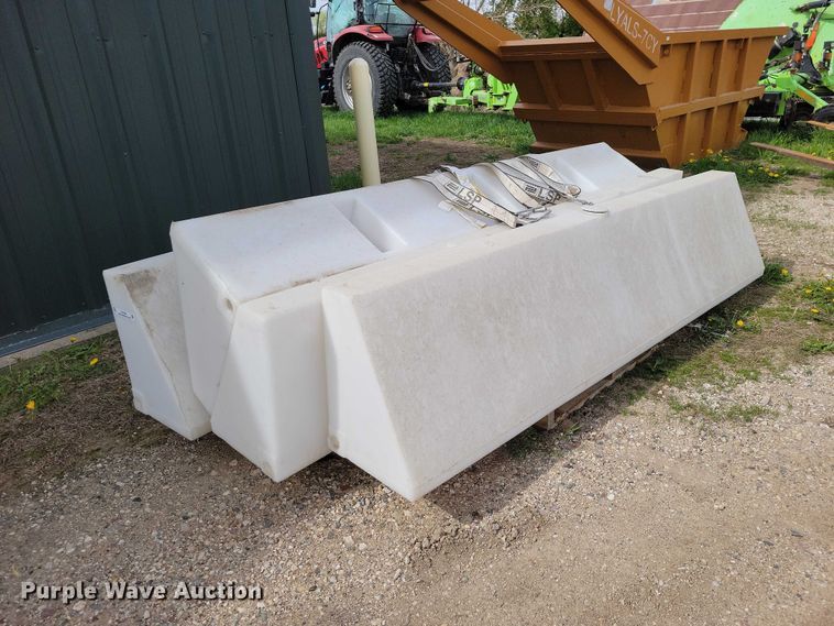 image for item DZ7096 (4) salt brine tanks