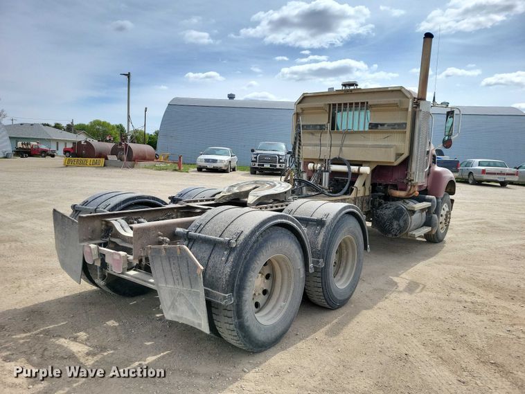image for item DZ7097 2004 Mack CV713 semi truck
