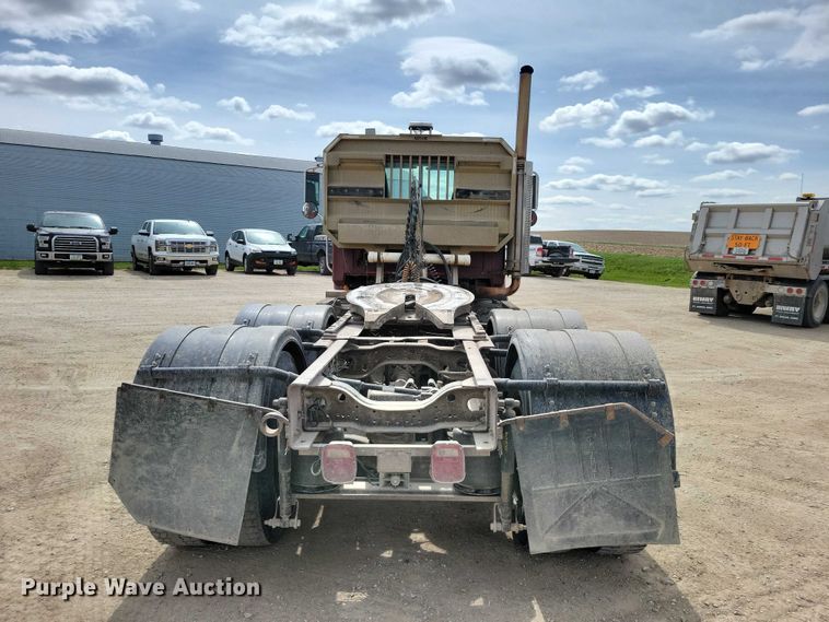 image for item DZ7097 2004 Mack CV713 semi truck