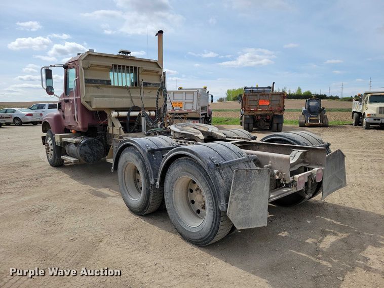 image for item DZ7097 2004 Mack CV713 semi truck