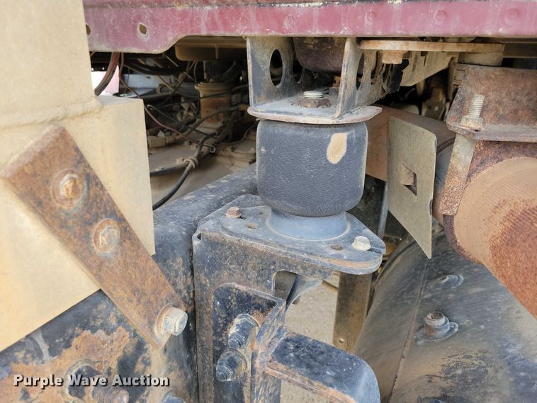 image for item DZ7097 2004 Mack CV713 semi truck