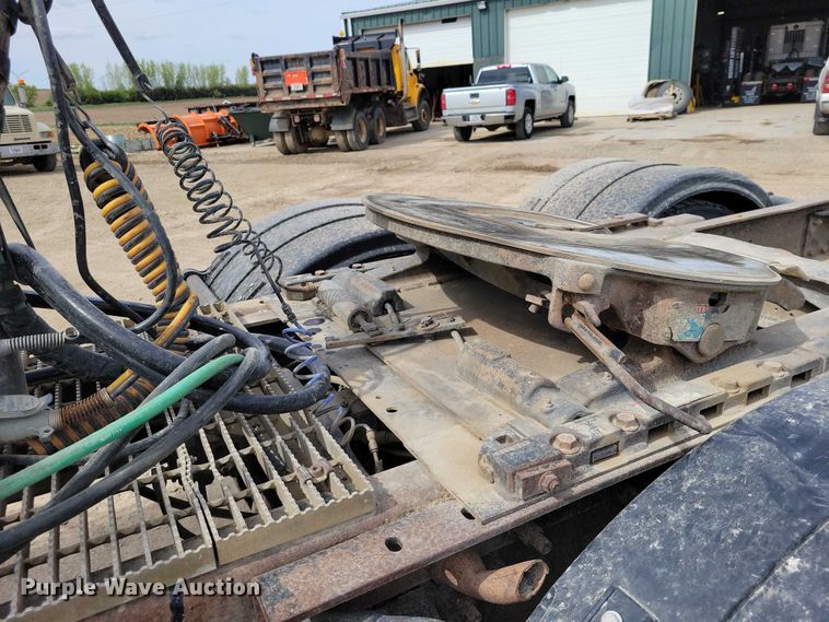 image for item DZ7097 2004 Mack CV713 semi truck