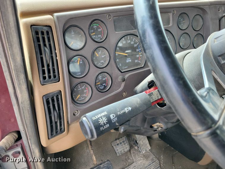 image for item DZ7097 2004 Mack CV713 semi truck