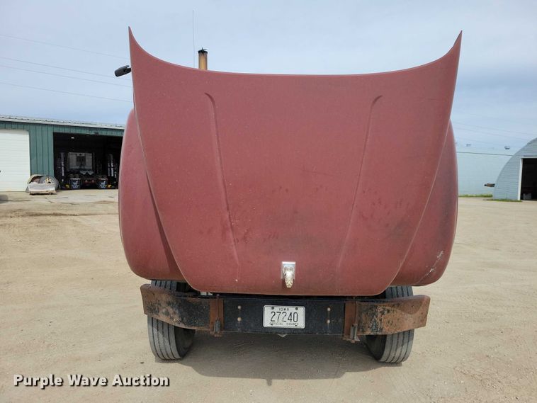 image for item DZ7097 2004 Mack CV713 semi truck