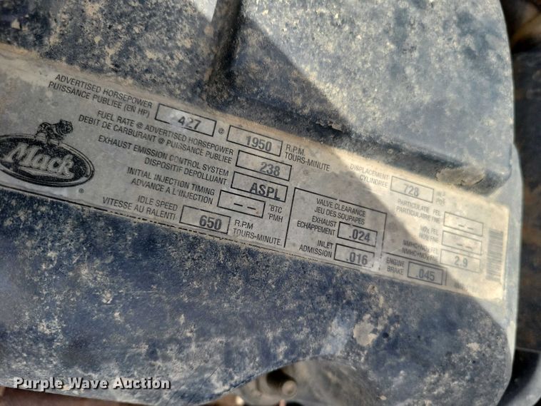 image for item DZ7097 2004 Mack CV713 semi truck