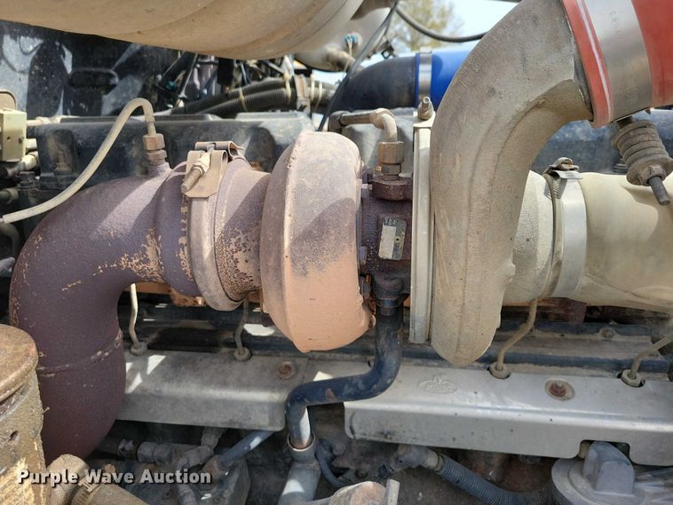 image for item DZ7097 2004 Mack CV713 semi truck