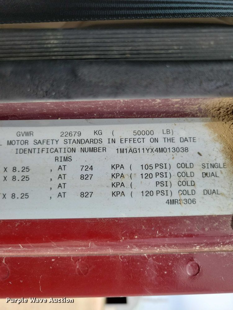 image for item DZ7097 2004 Mack CV713 semi truck
