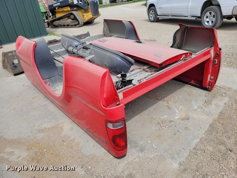 image for item DZ7098 Ford F250 pickup truck bed