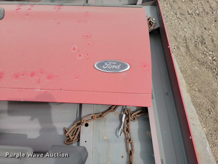 image for item DZ7098 Ford F250 pickup truck bed