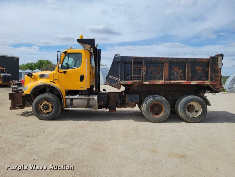 image for item DZ7100 2010 Freightliner Business Class M2 dump truck