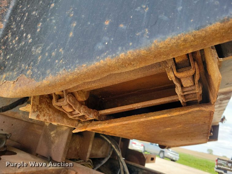 image for item DZ7100 2010 Freightliner Business Class M2 dump truck