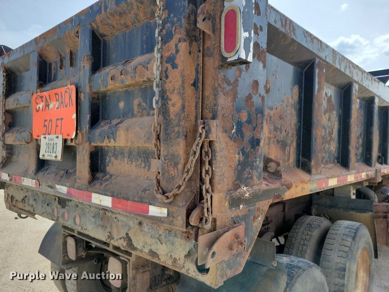 image for item DZ7100 2010 Freightliner Business Class M2 dump truck
