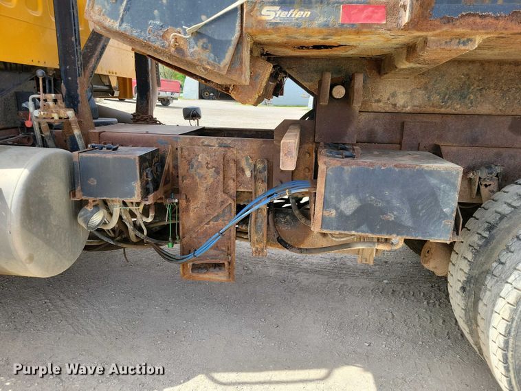 image for item DZ7100 2010 Freightliner Business Class M2 dump truck