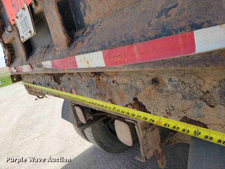 image for item DZ7100 2010 Freightliner Business Class M2 dump truck