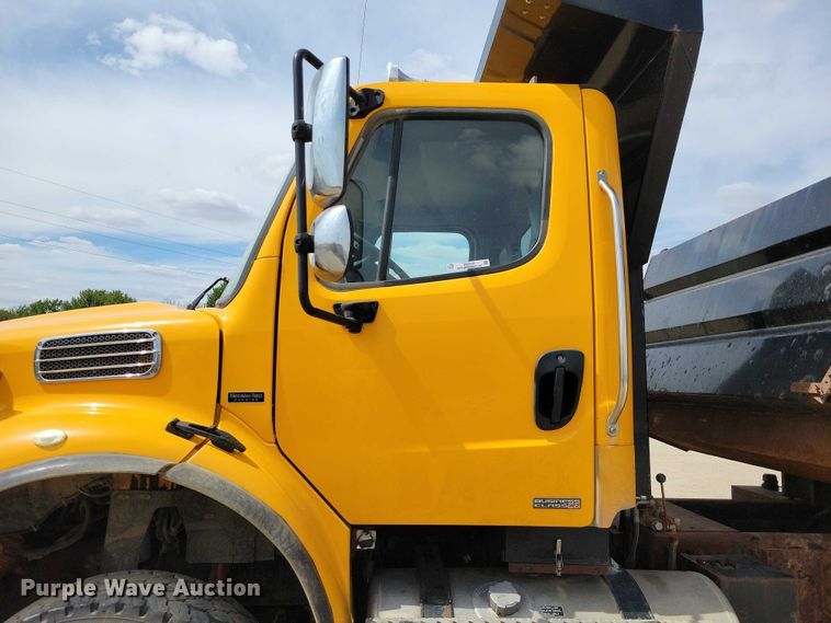 image for item DZ7100 2010 Freightliner Business Class M2 dump truck