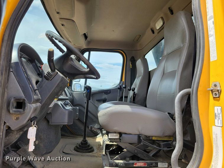 image for item DZ7100 2010 Freightliner Business Class M2 dump truck