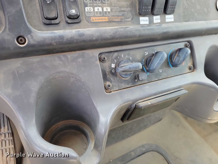 image for item DZ7100 2010 Freightliner Business Class M2 dump truck