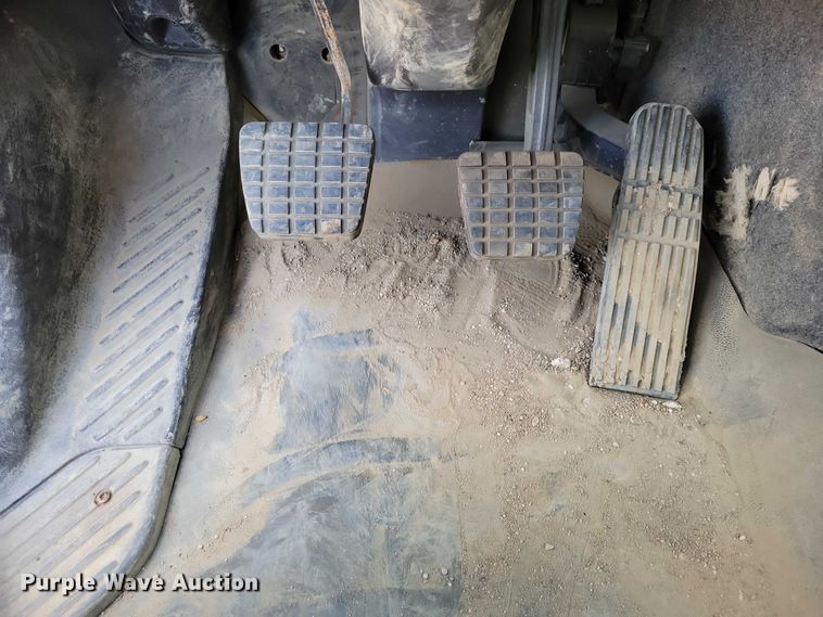 image for item DZ7100 2010 Freightliner Business Class M2 dump truck