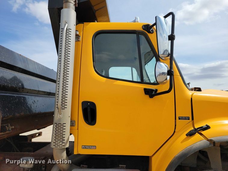image for item DZ7100 2010 Freightliner Business Class M2 dump truck