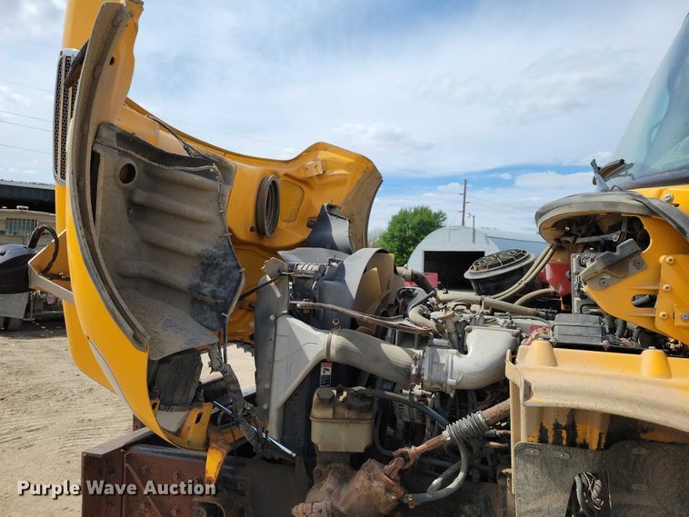 image for item DZ7100 2010 Freightliner Business Class M2 dump truck