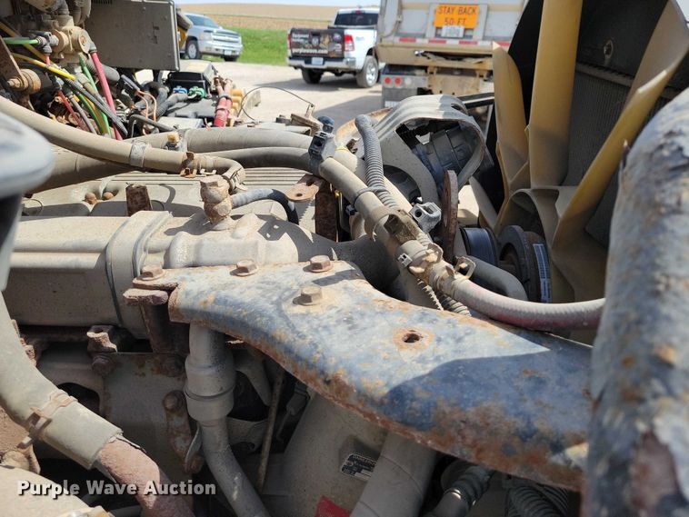 image for item DZ7100 2010 Freightliner Business Class M2 dump truck