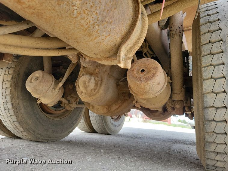 image for item DZ7100 2010 Freightliner Business Class M2 dump truck