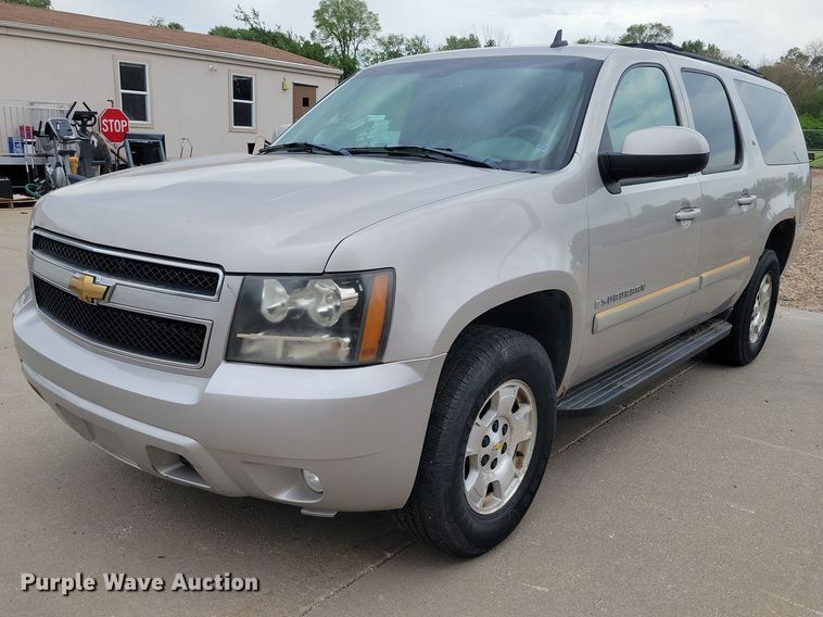 image for item DZ7117 2007 Chevrolet Suburban SUV