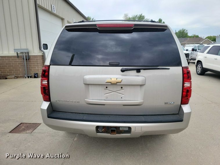 image for item DZ7117 2007 Chevrolet Suburban SUV