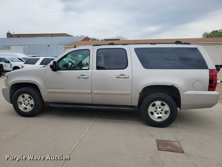 image for item DZ7117 2007 Chevrolet Suburban SUV