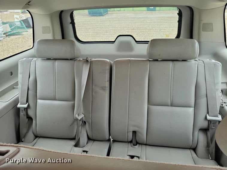image for item DZ7117 2007 Chevrolet Suburban SUV