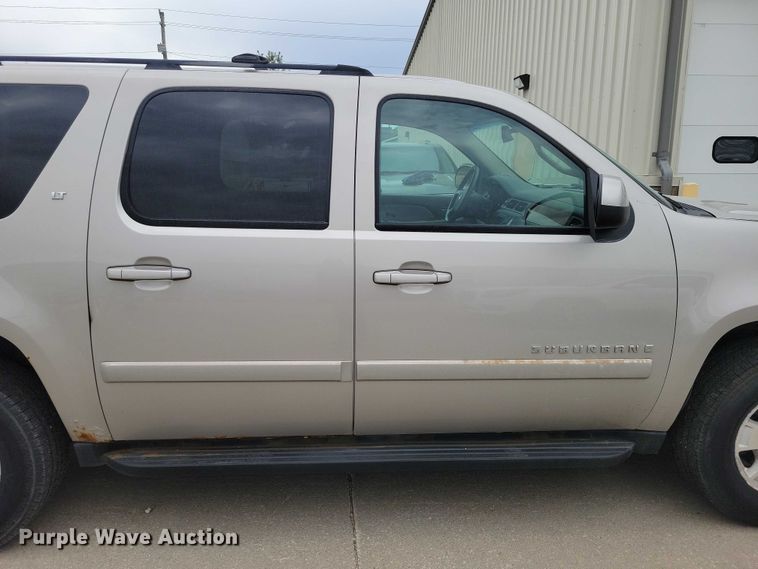 image for item DZ7117 2007 Chevrolet Suburban SUV