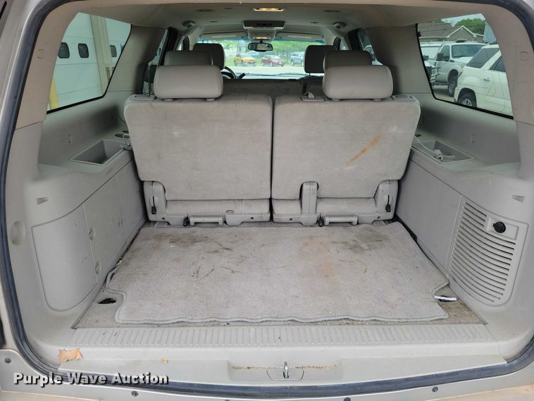 image for item DZ7117 2007 Chevrolet Suburban SUV