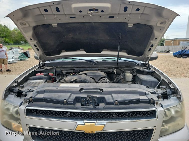 image for item DZ7117 2007 Chevrolet Suburban SUV