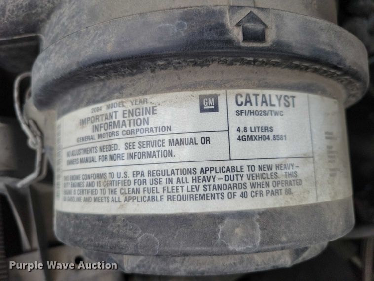 image for item DZ7119 2004 GMC Savana 2500 van