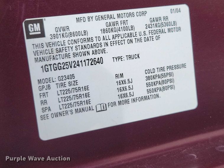 image for item DZ7119 2004 GMC Savana 2500 van
