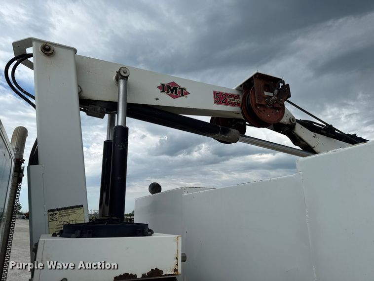 image for item EA2341 2003 International 4300 utility / service truck