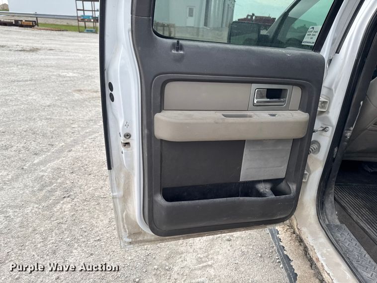 image for item EA2343 2010 Ford F150 Crew Cab pickup truck